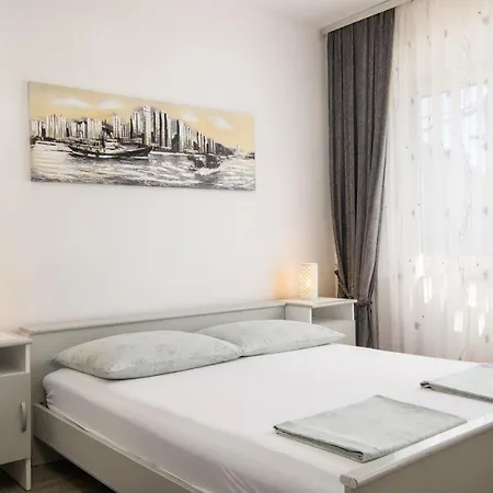 Apartament Tonka *