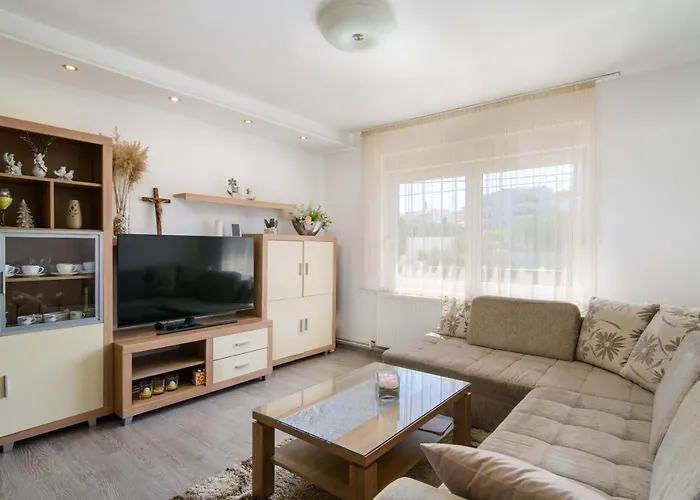 Tonka Apartament *