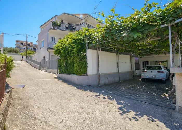 Apartament Tonka *