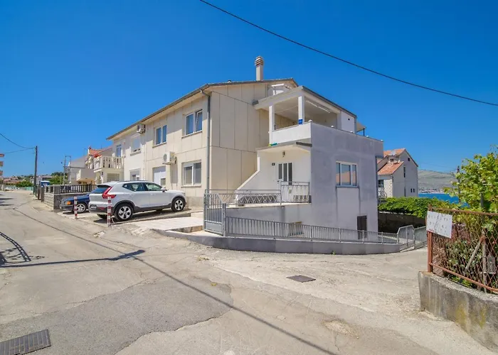 Apartament Tonka *